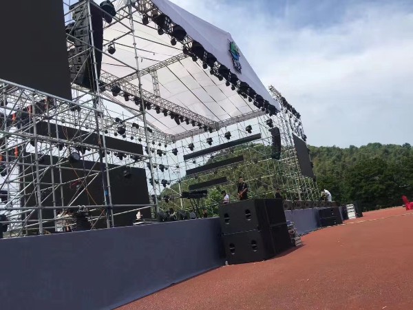 舞臺搭建合同