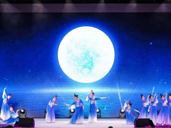 2023萬豐中秋晚會(huì)絢麗呈現(xiàn)，燈光設(shè)備租賃服務(wù)是哪家？2