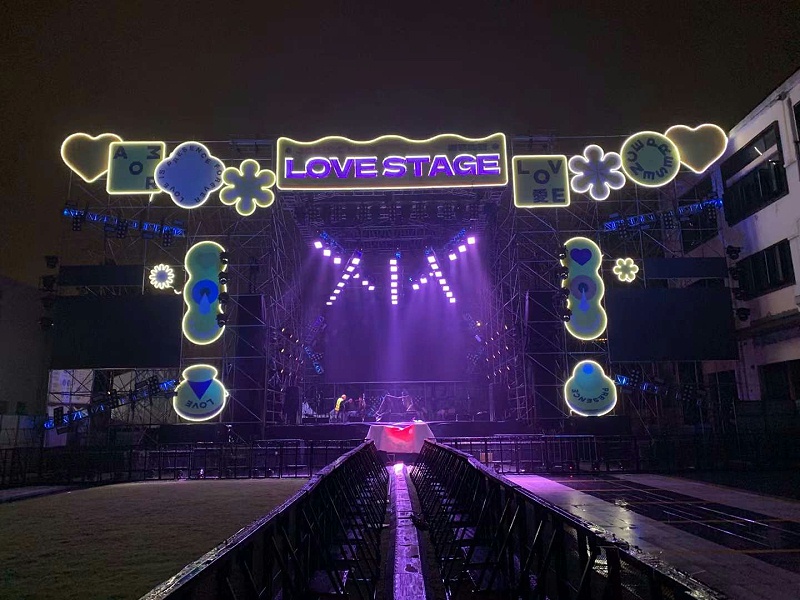 舞臺(tái)燈光租賃公司如何量身打造有吸引魔力的演出？