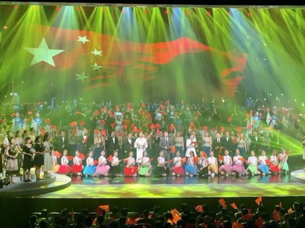 禮贊新中國，奮進新時代燈光租賃案例